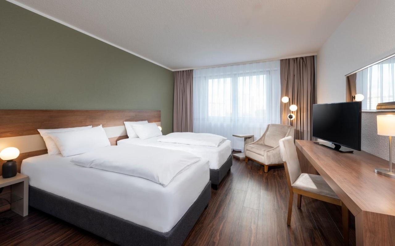 City Hotel Berlin East Exterior photo